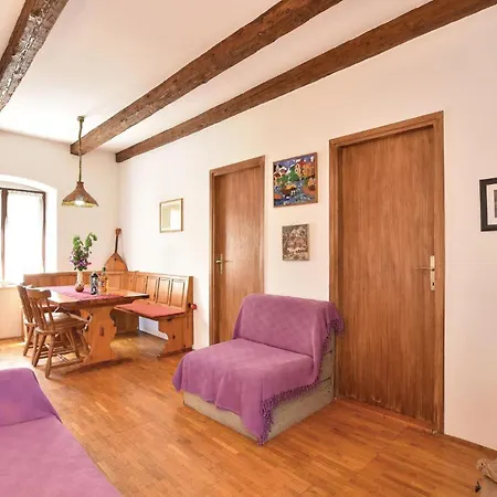 Lägenhet Two-bedroom In Stomorska