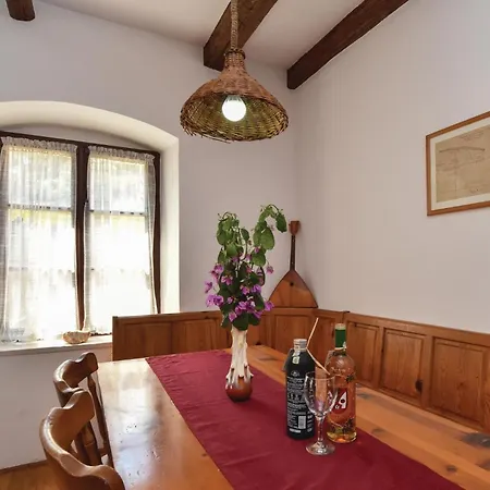 Two-bedroom In Lägenhet *